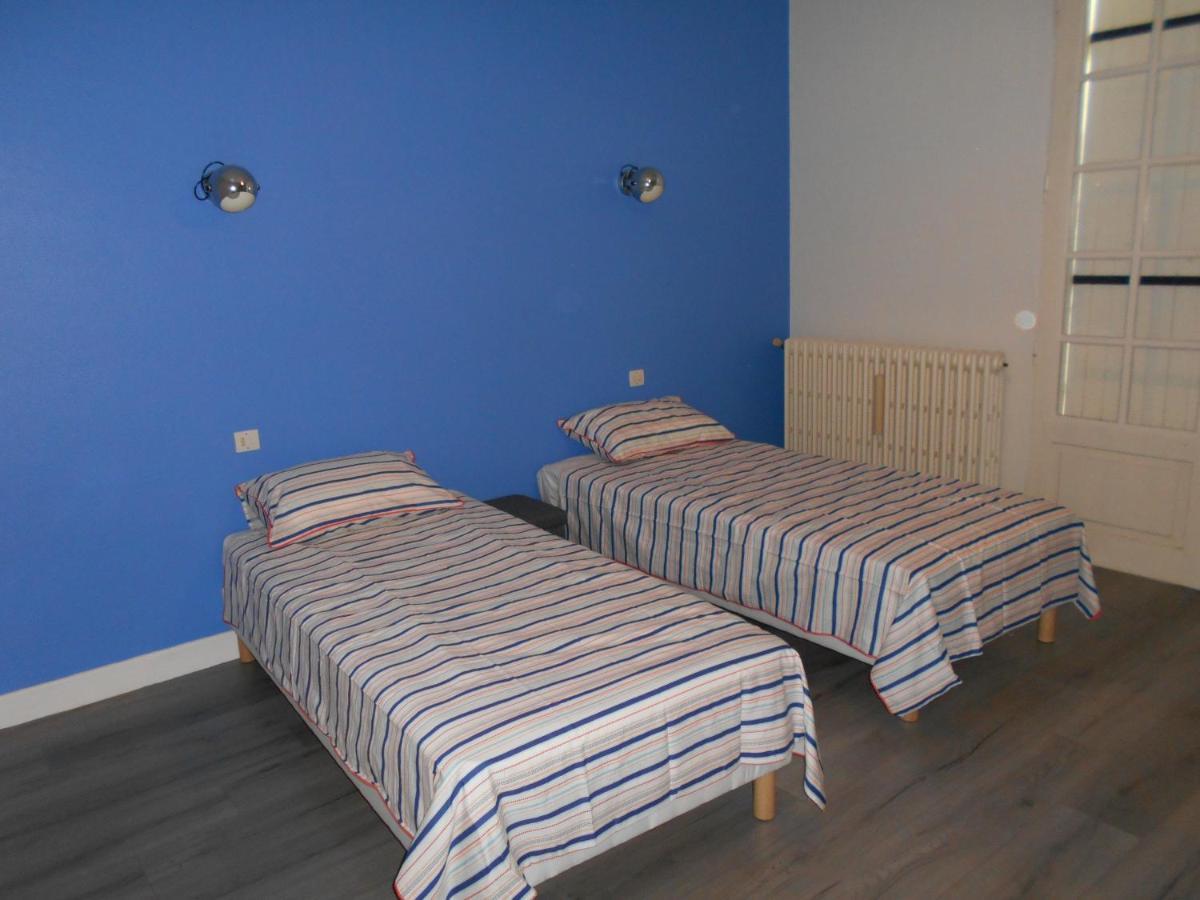 Gite Le Penten Villeréal Екстериор снимка